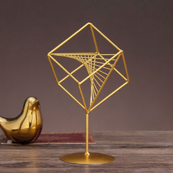 Ornamento de Metal Decorativo Cubo