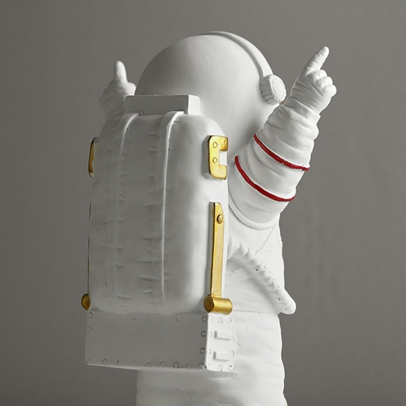 Estatueta Decorativa  de Astronauta O Universo é Nosso