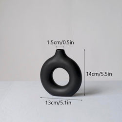 Vaso Cilíndrico Vazado de Cerâmica Preto