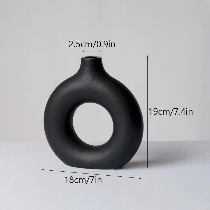 Vaso Cilíndrico Vazado de Cerâmica Preto